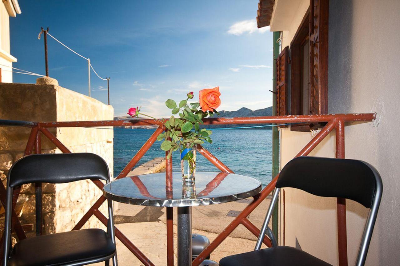 Erste Reihe Zum Meer Baška Buitenkant foto
