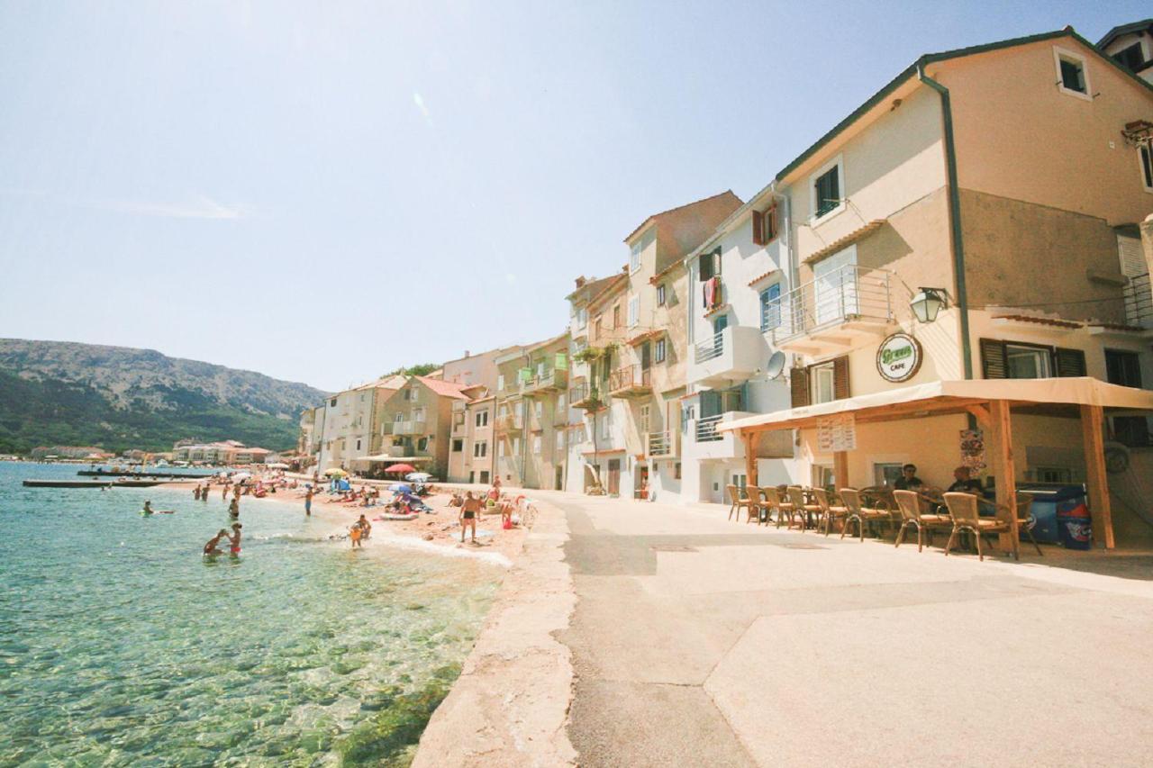 Erste Reihe Zum Meer Baška Buitenkant foto